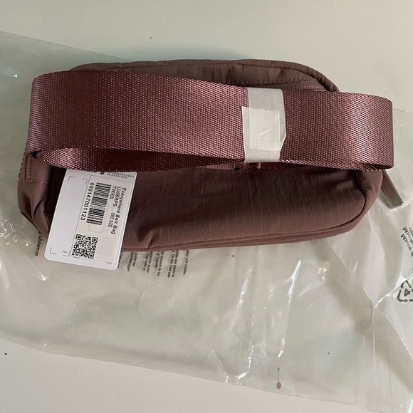 Lululemon everyday belt  bag - Picture 2 of 2